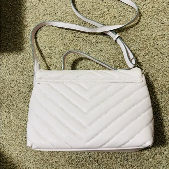 Light Lavender Quilted Shoulder Bag - Picture 2 of 7